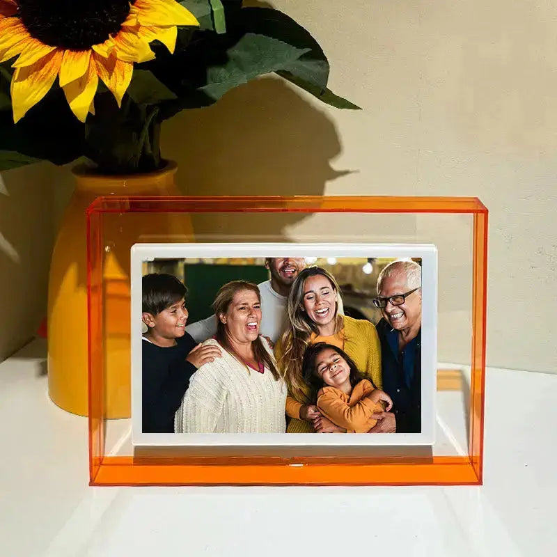 Pinpin: Intelligent Cloud Photo Frame(复制) - PinturaLife