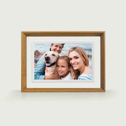 Pintura Pinpin 2.0 | Classic Wood Digital Photo Frame — Cozy & Timeless