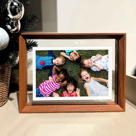 Pinpin 2.0 Wood Digital Frame — Walnut Finish