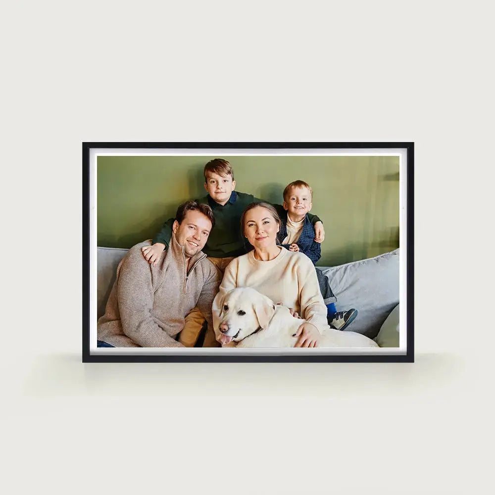Pinpin Black Aluminum WiFi Digital Frame - Smart Photo Display PinturaLife