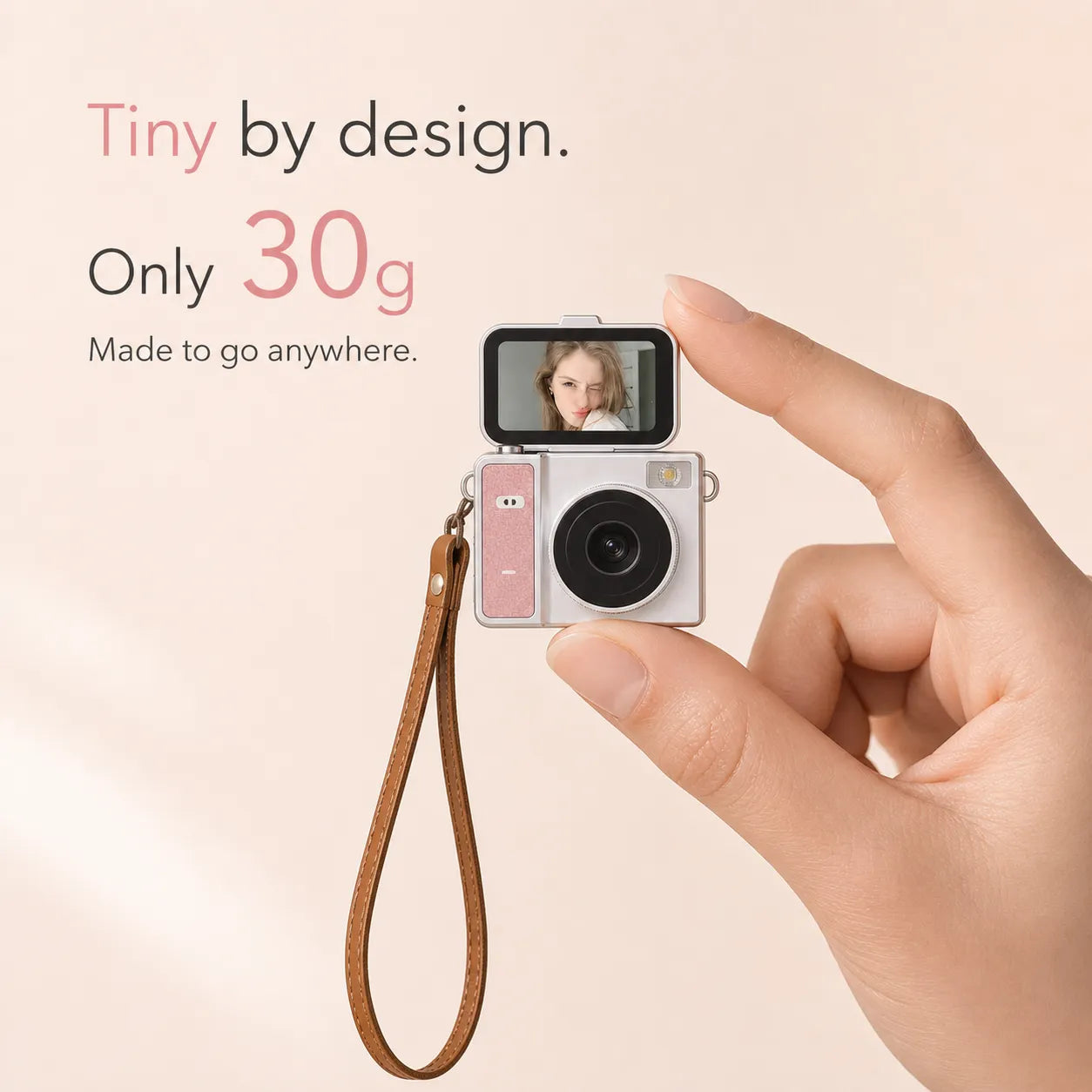 Pintura Mini Keychain Camera with Flip Screen