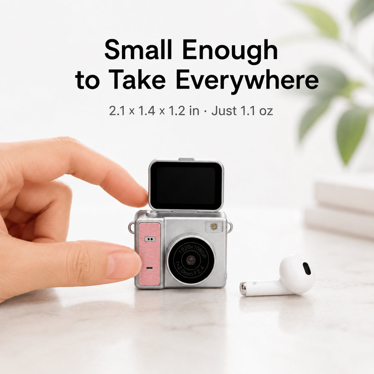 Pintura Mini Keychain Camera with Flip Screen